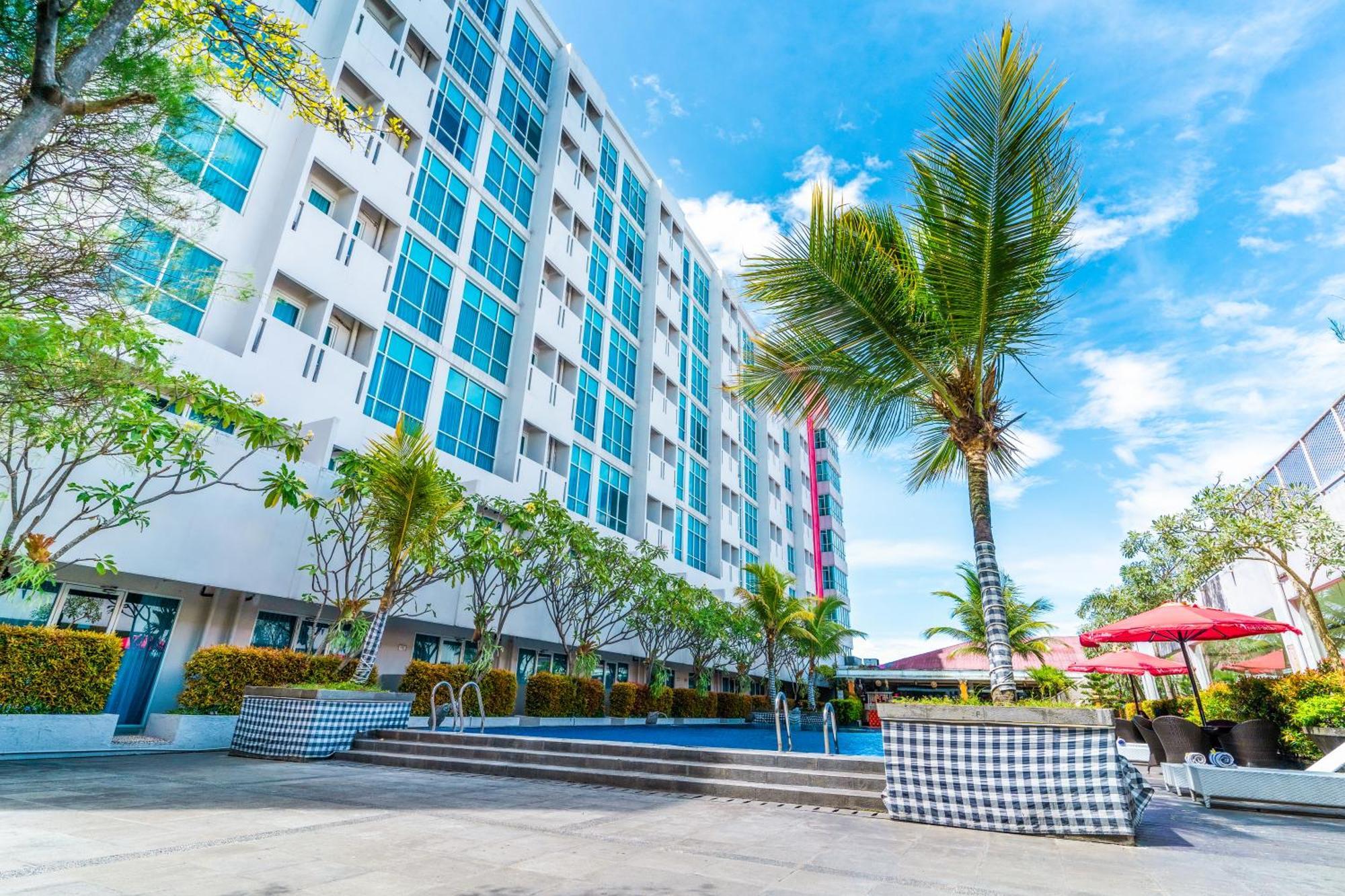 Swiss-Belinn Malang Exterior foto