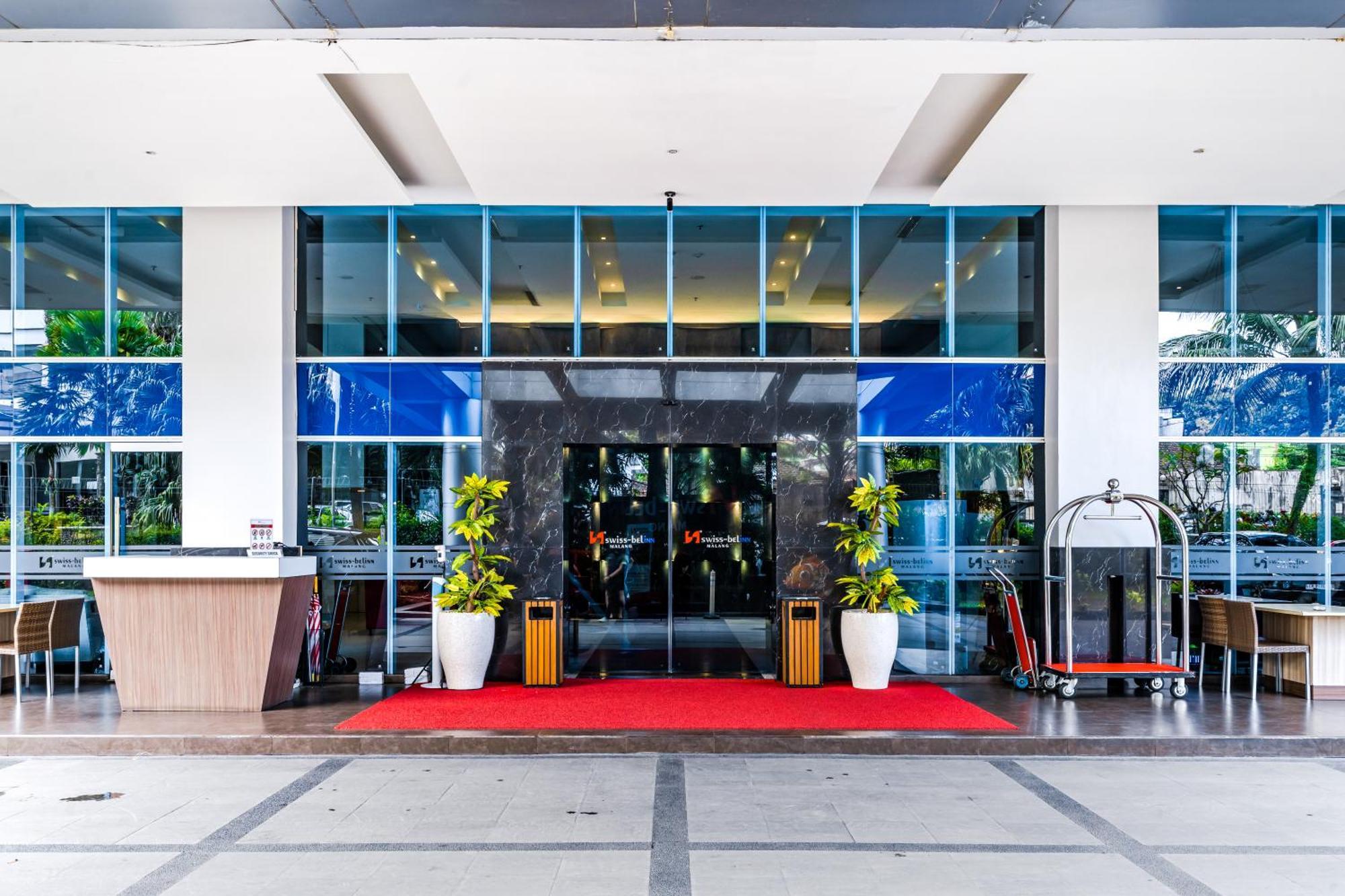 Swiss-Belinn Malang Exterior foto